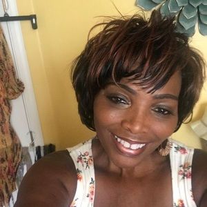 Meet your Posher, Vanessa